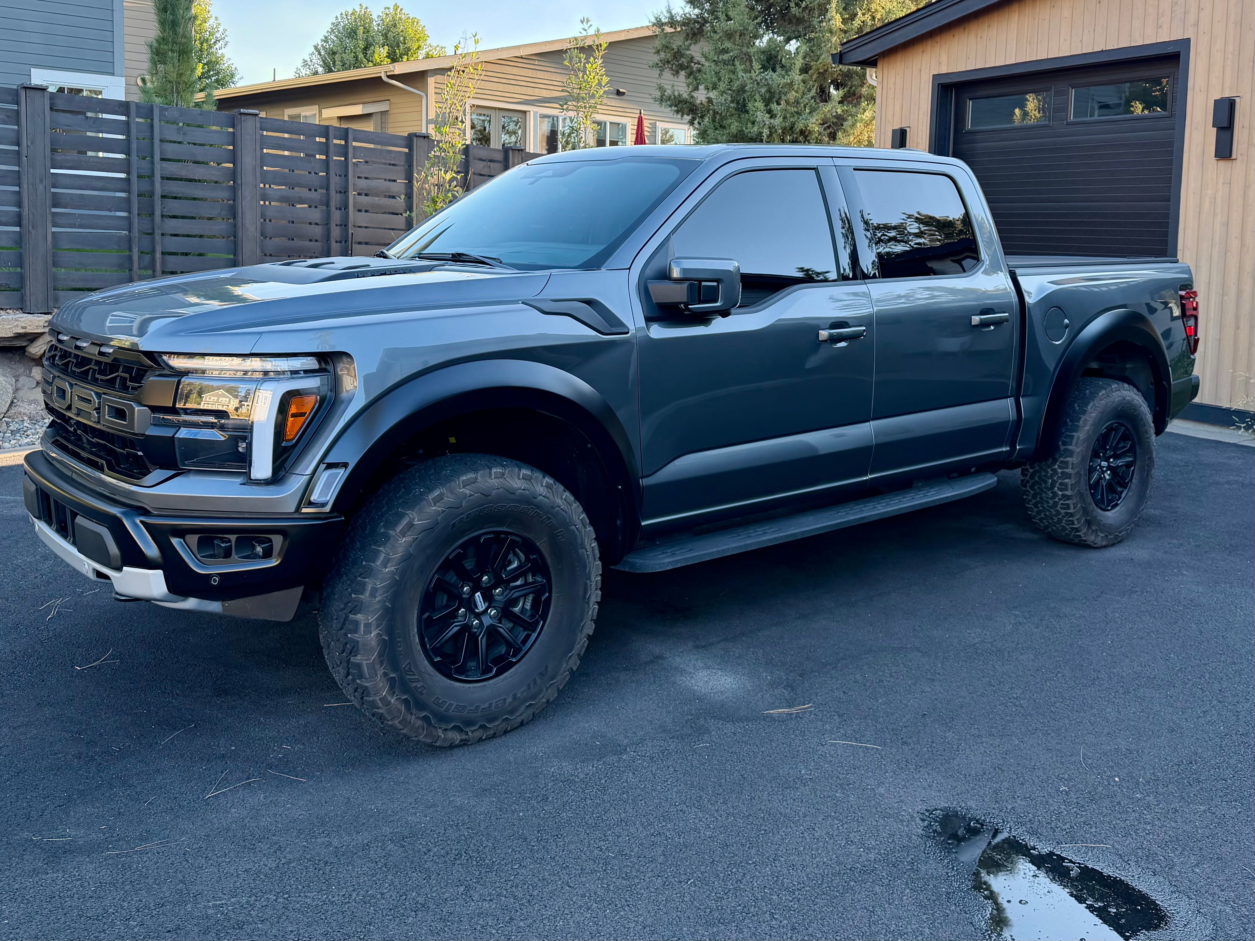 Used 2025 Ford F150 Raptor AWD/4WD image 2
