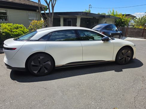 Used 2025 Lucid Air Pure RWD image 4