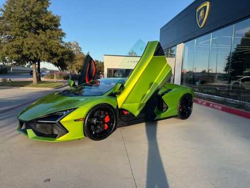 Used 2024 Lamborghini Revuelto AWD/4WD image 1