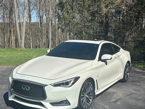 Used 2017 INFINITI Q60 3.0t w/ Premium Plus Package 3.0T AWD/4WD image 1