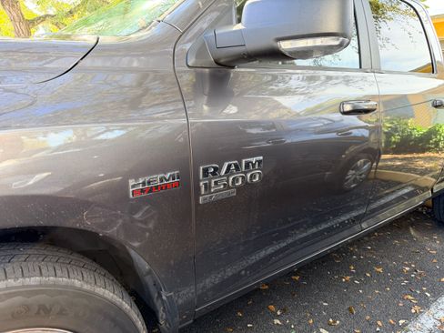 Used 2019 RAM 1500 Big Horn image 18