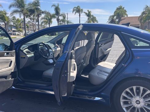 Used 2015 Hyundai Sonata Limited w/ Option Group 05 image 16