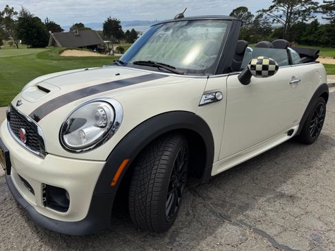 Used 2012 MINI Cooper John Cooper Works FWD image 6