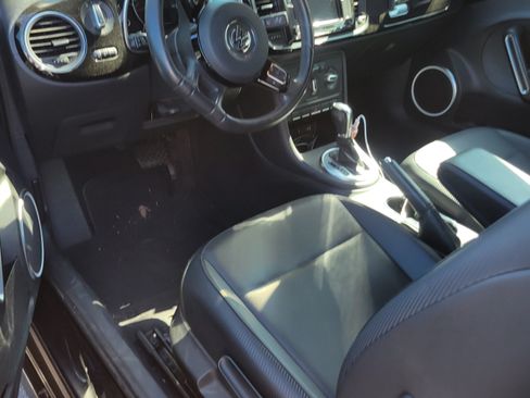 Used 2016 Volkswagen Beetle 1.8T SEL FWD image 8