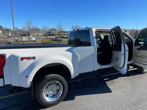 Used 2021 Ford F450 Limited w/ FX4 Off-Road Package image 6