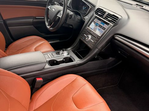 Used 2019 Ford Fusion Energi Titanium image 13