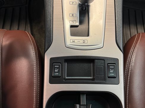 Used 2013 Subaru Outback 3.6R Limited w/ Special Appearance Pkg image 6