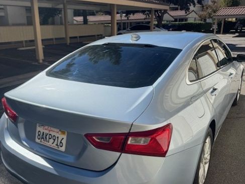 Used 2017 Chevrolet Malibu LT image 14