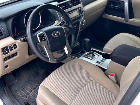 Used 2012 Toyota 4Runner SR5 image 5
