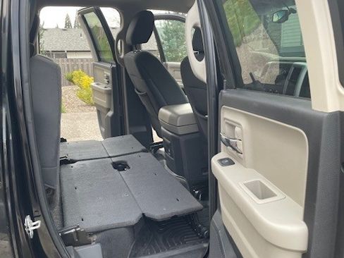 Used 2012 RAM 1500 Classic SLT w/ Technology Group image 23