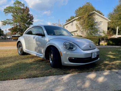 Used 2013 Volkswagen Beetle 2.5