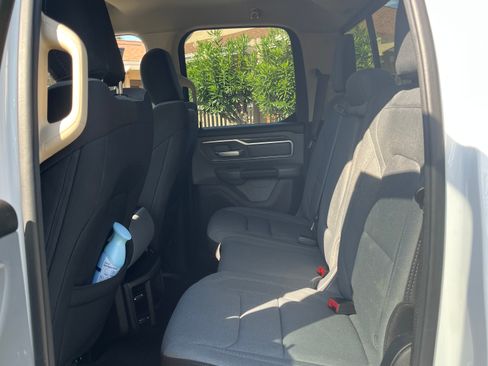 Used 2020 RAM 1500 Big Horn AWD/4WD image 12