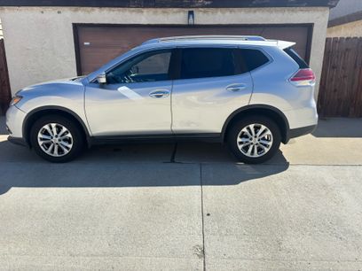 Used 2016 Nissan Rogue SV w/ SV Premium Package