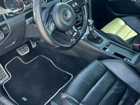 Used 2015 Volkswagen Golf R 4-Door image 11