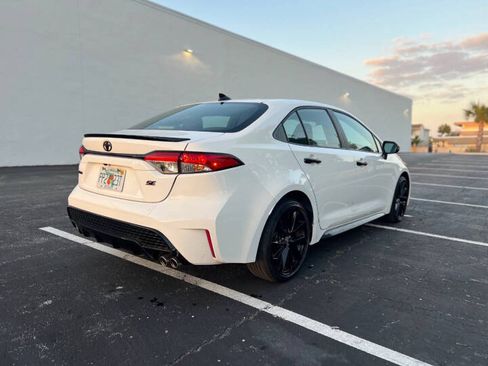 Used 2022 Toyota Corolla SE FWD image 6