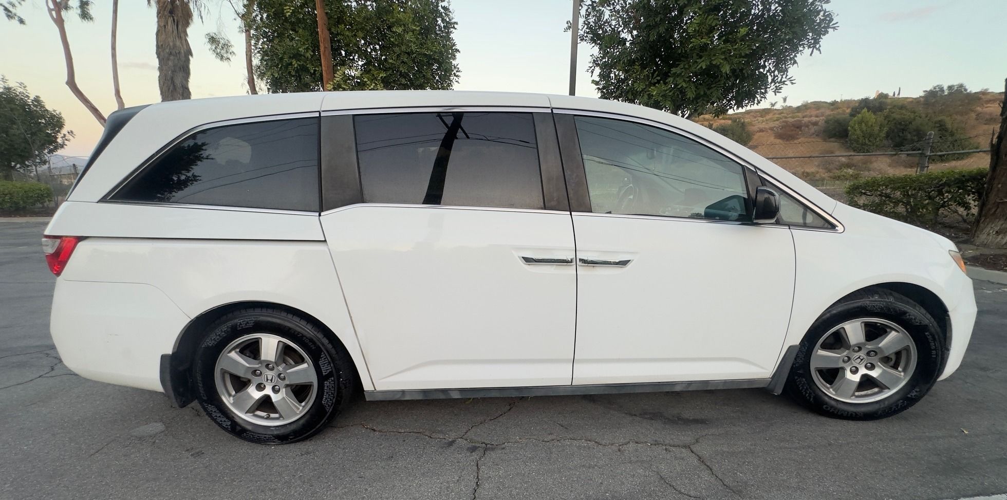 Used 2012 Honda Odyssey EX-L image 9