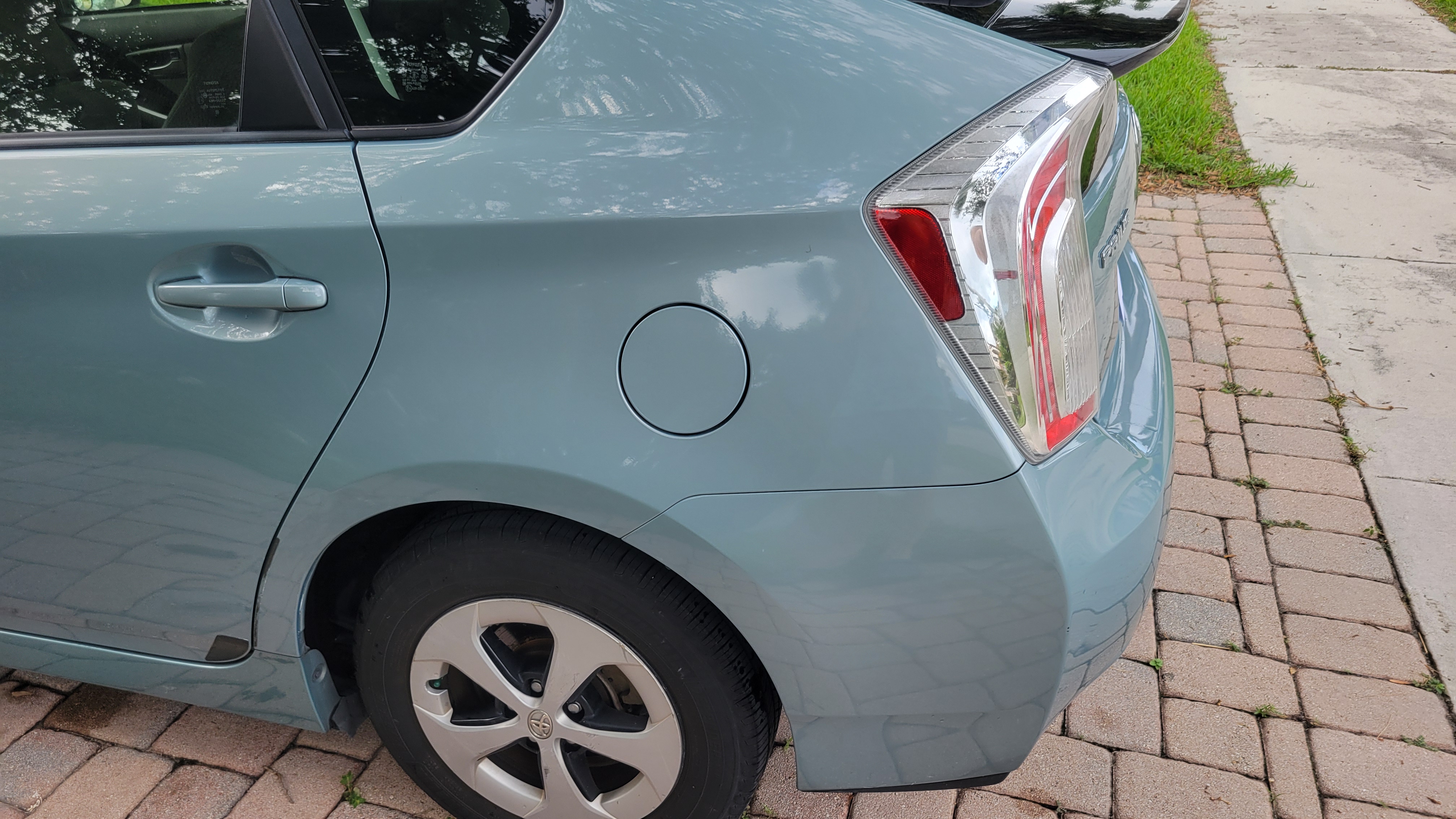 Used 2014 Toyota Prius Two FWD image 12