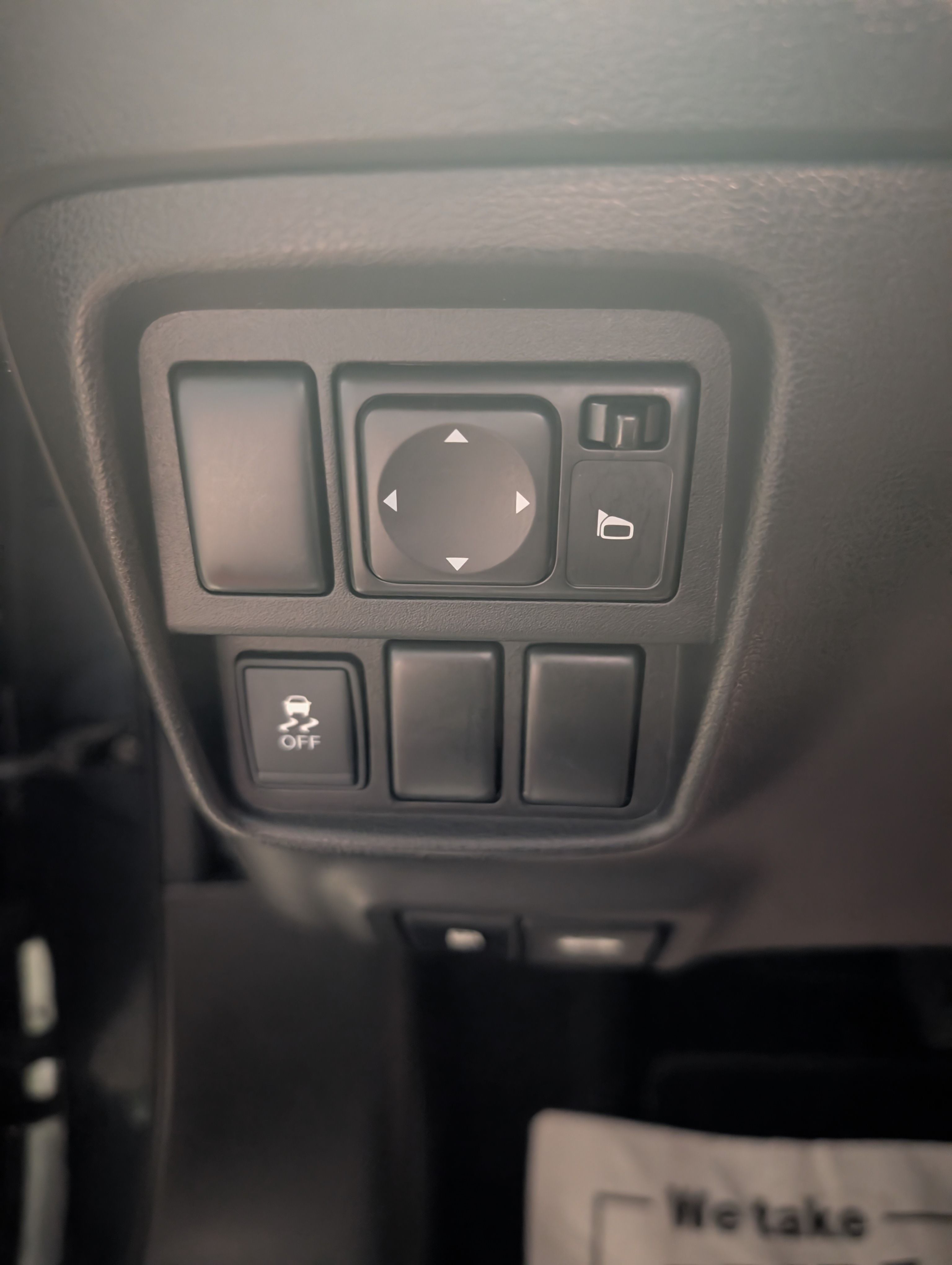 Used 2014 Nissan Juke SV FWD image 16
