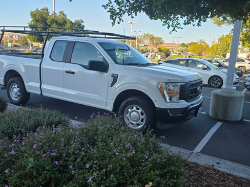Used 2022 Ford F150 XL w/ Equipment Group 101A High RWD image 2