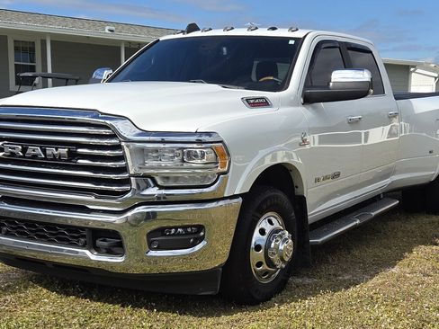 Used 2022 RAM 3500 Limited image 1