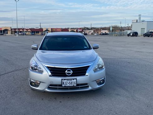 Used 2015 Nissan Altima 2.5 SL w/ Technology Package image 5