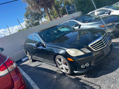 Used 2010 Mercedes-Benz E 350 Sedan image 1