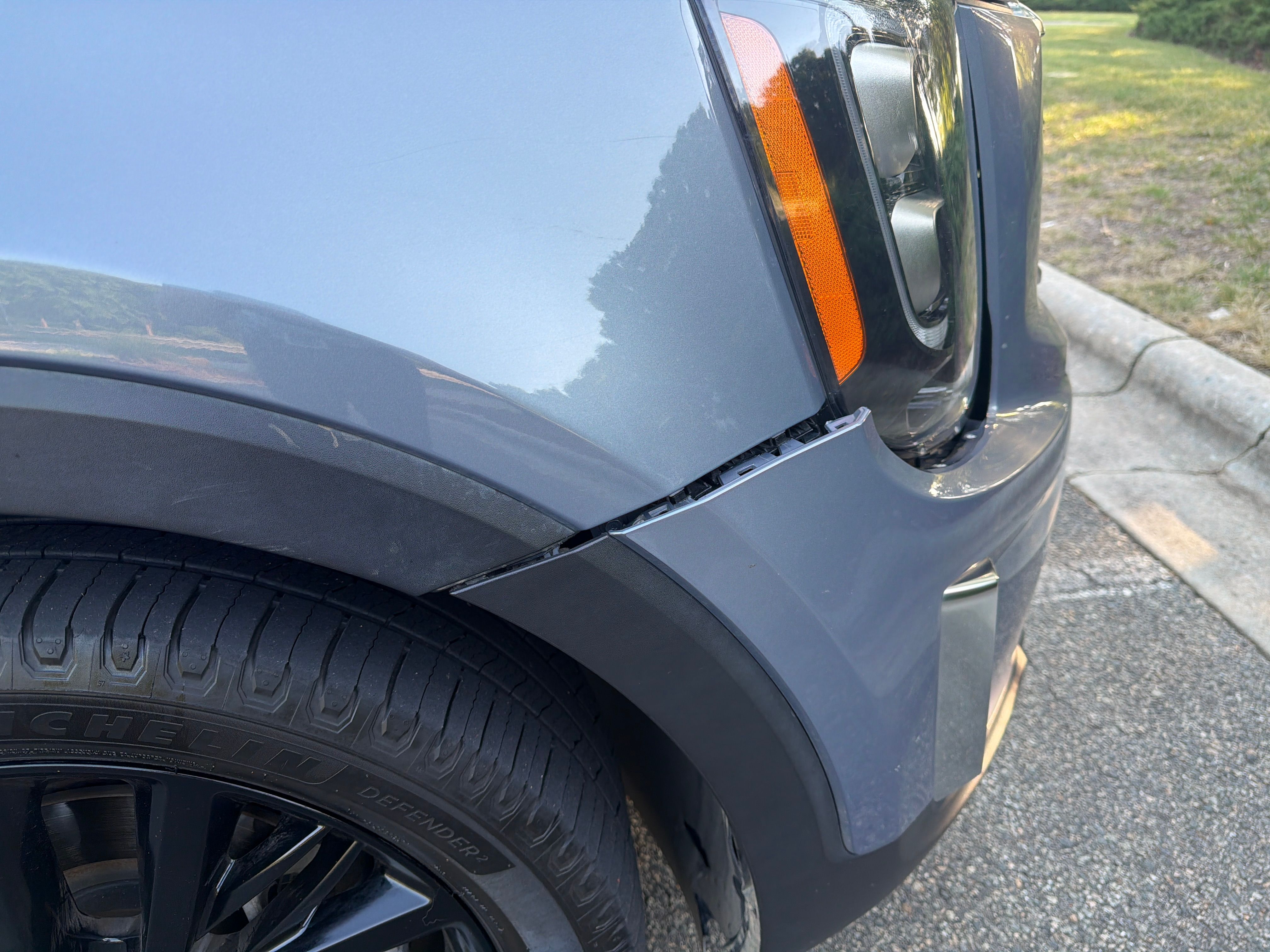 Used 2022 Kia Telluride SX w/ Towing Package FWD image 15