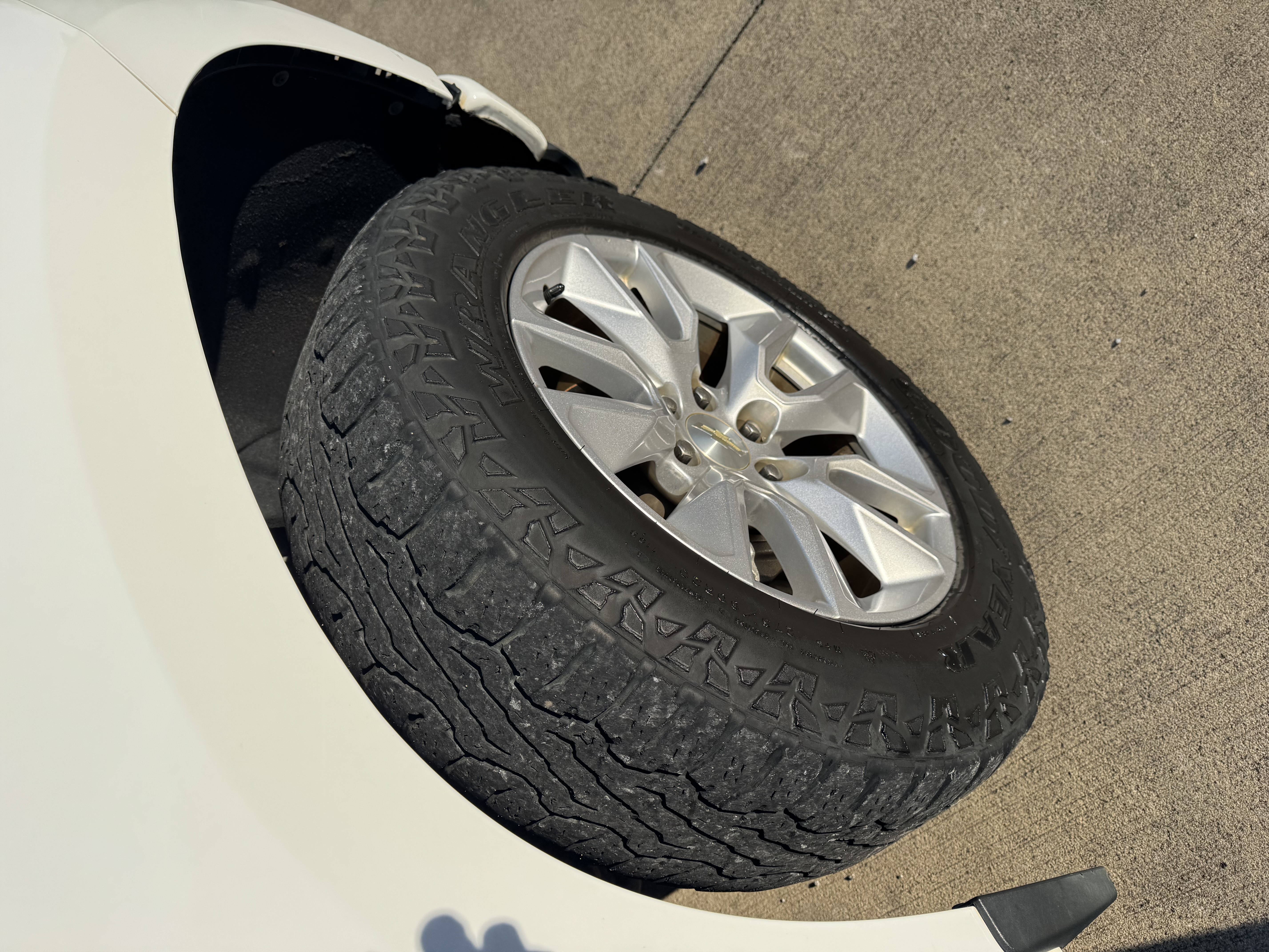Used 2021 Chevrolet Silverado 1500 Custom w/ LPO, Dark Essentials Package AWD/4WD image 13