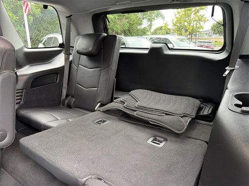 Used 2020 Cadillac Escalade ESV Luxury image 13