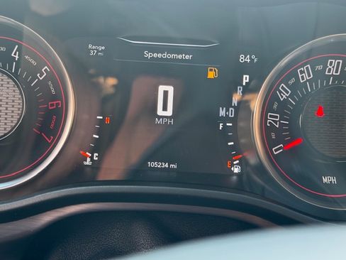 Used 2017 Dodge Challenger R/T image 10