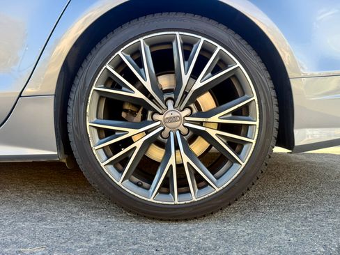 Used 2017 Audi A7 3.0T Premium Plus w/ 20" Wheel & Tire Package AWD/4WD image 2