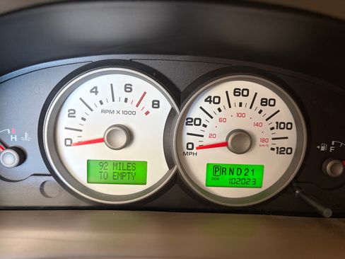 Used 2005 Ford Escape Limited AWD/4WD image 14