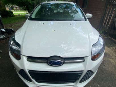 Used 2014 Ford Focus SE w/ SE Winter Package