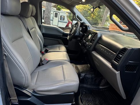 Used 2017 Ford F450 XL w/ Power Equipment Group RWD image 9