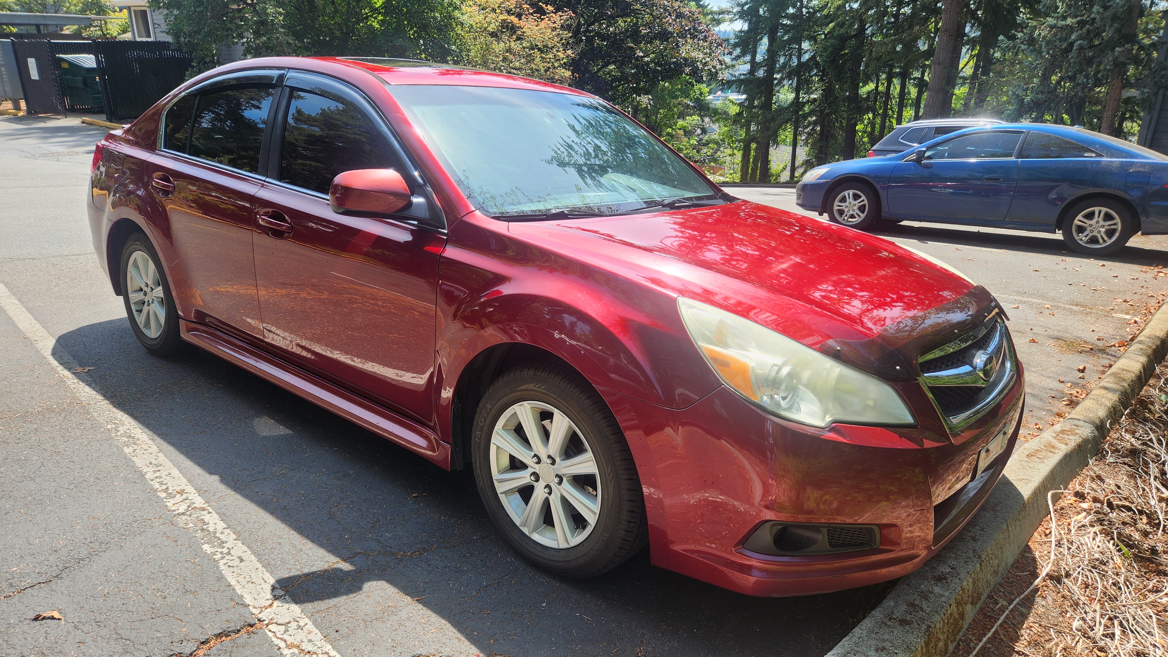 Used 2010 Subaru Legacy 2.5i Premium AWD/4WD image 1