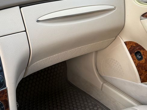 Used 2006 Mercedes-Benz CLK 350 Coupe image 9