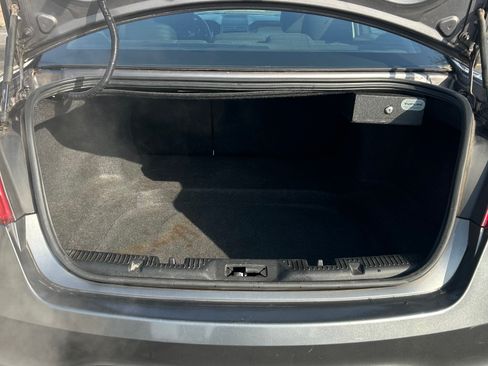 Used 2011 Ford Taurus SEL image 13