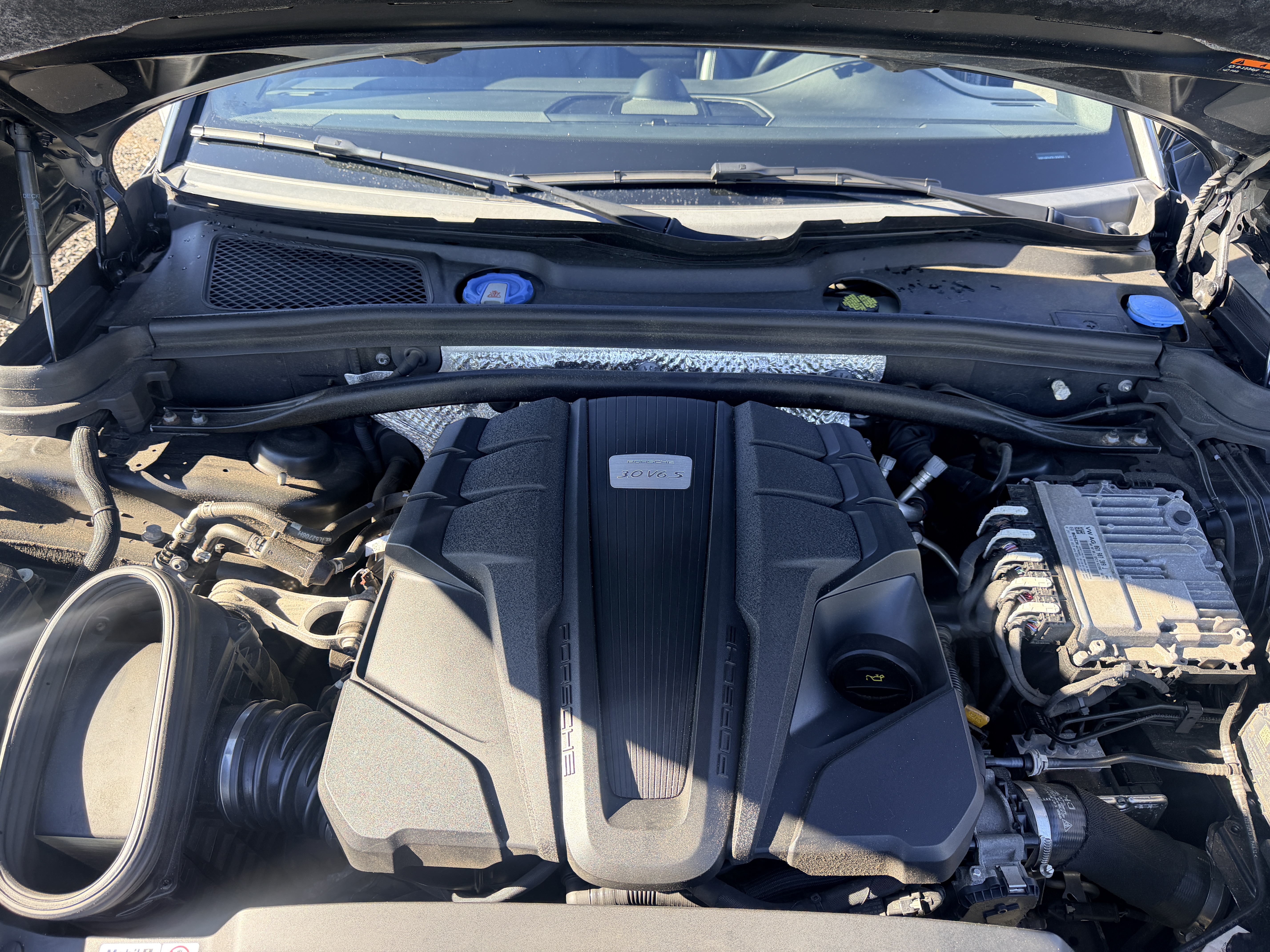 Used 2020 Porsche Macan S AWD/4WD image 28