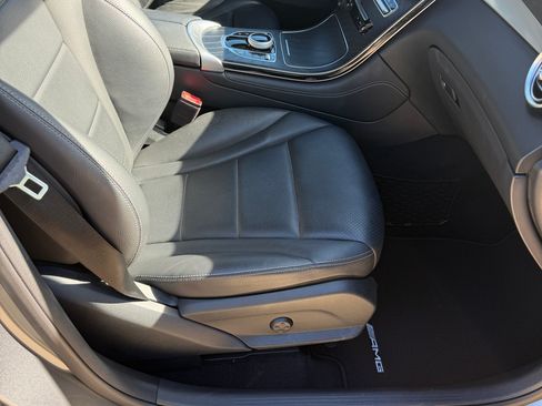 Used 2019 Mercedes-Benz GLC 300 4MATIC Coupe image 5