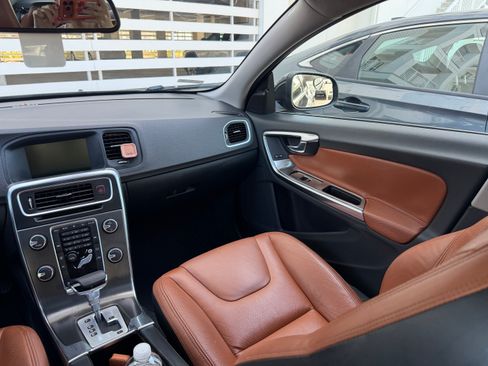 Used 2012 Volvo S60 T5 w/ Dynamic Pkg FWD image 5