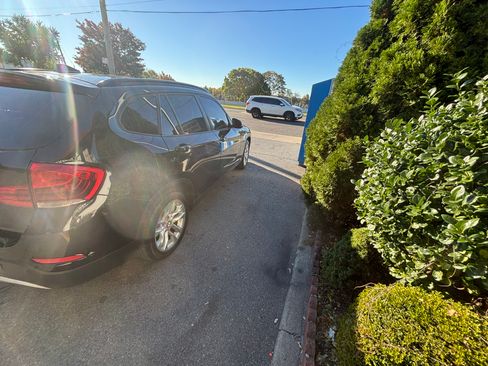 Used 2015 BMW X1 xDrive28i image 6