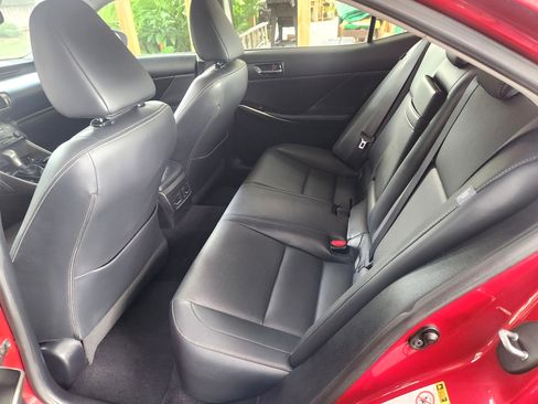 Used 2014 Lexus IS 350 image 10