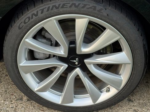 Used 2019 Tesla Model 3 Standard Range Plus image 9