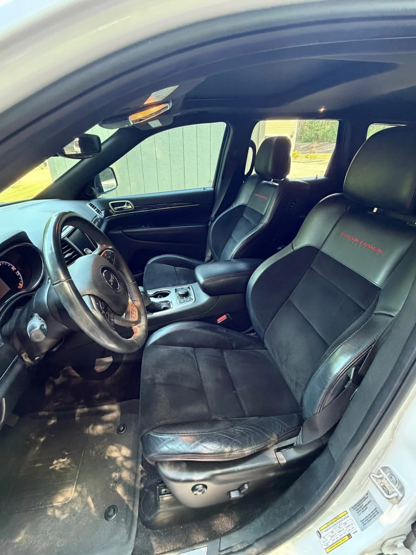 Used 2017 Jeep Grand Cherokee Trailhawk AWD/4WD image 10