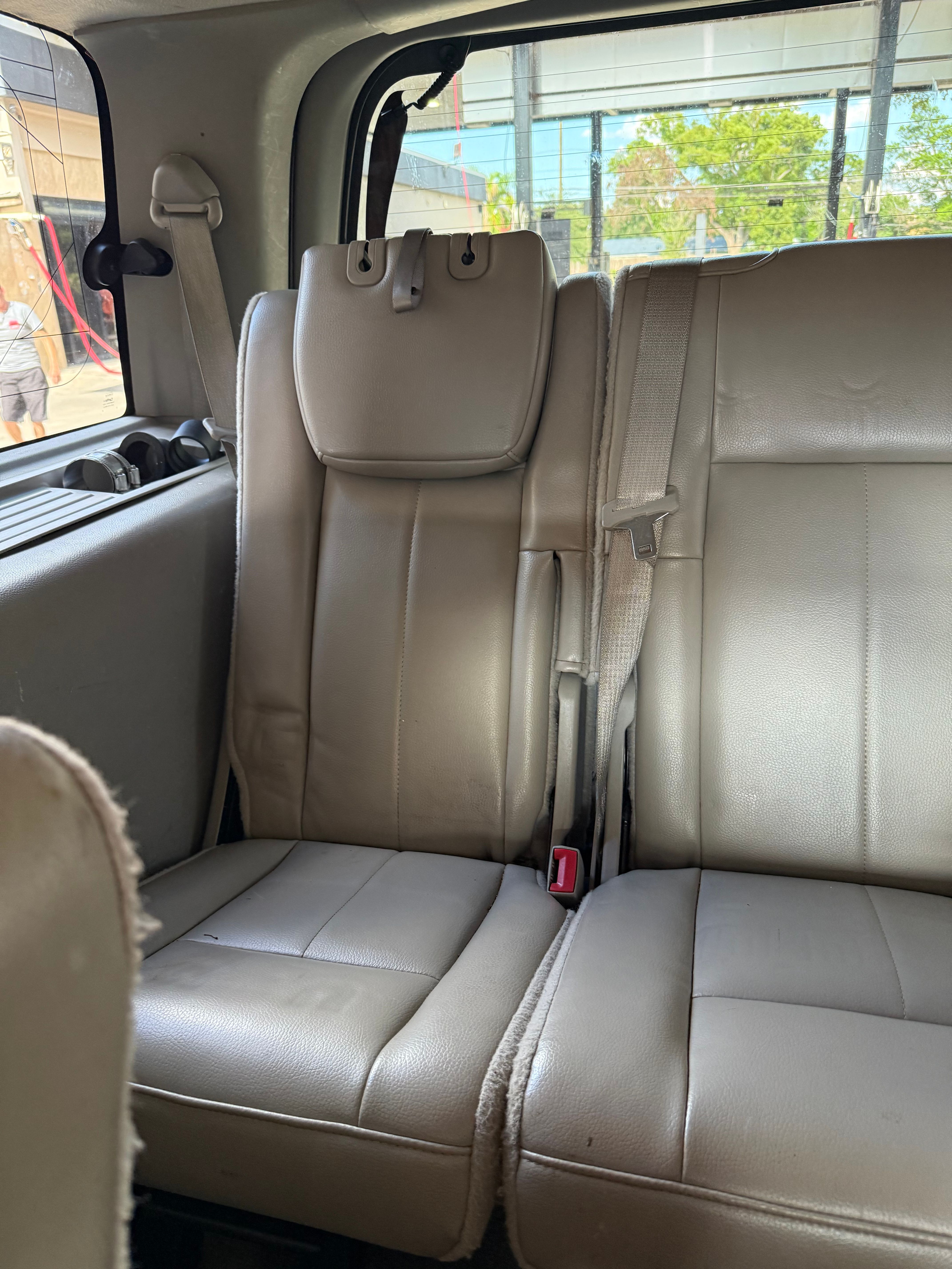 Used 2012 Ford Expedition Limited RWD image 6