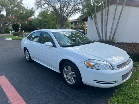 Used 2016 Chevrolet Impala LT image 4