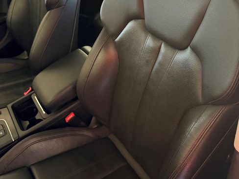 Used 2018 Audi Q5 Prestige w/ Prestige Package image 8