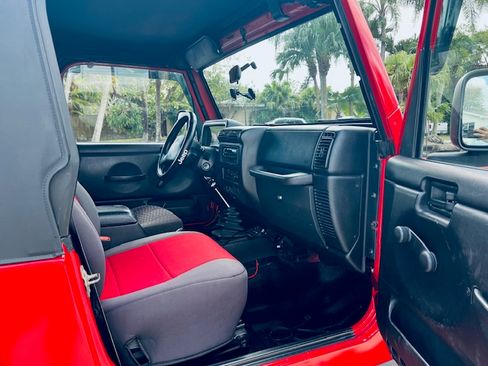 Used 2000 Jeep Wrangler Sport image 11
