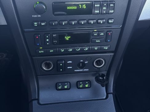 Used 2004 Ford Thunderbird RWD image 24