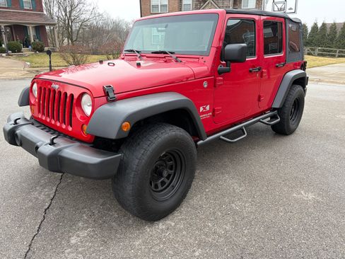 Used 2007 Jeep Wrangler Unlimited X image 2
